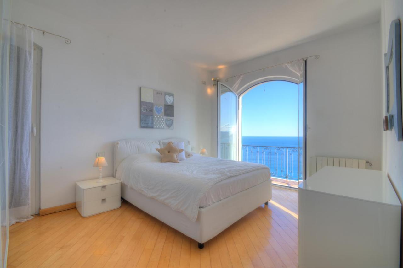 Villa Ischia Attico Sul Mare A Verezzi Borgio Verezzi Kültér fotó